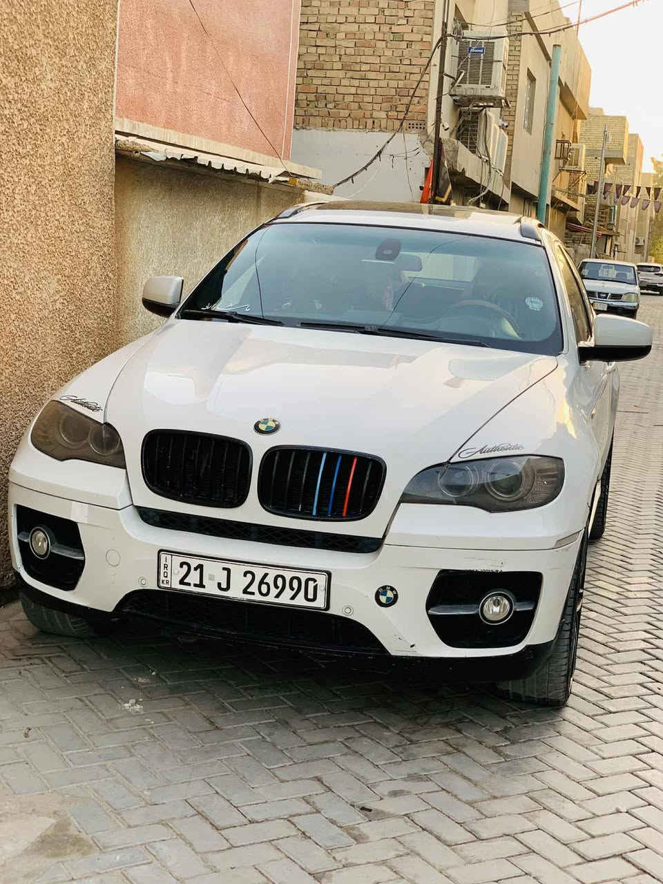 BMW X6 4800 تنفس طبيعي 2009
#السعر : 145
‏
#رقم الهاتف *********** واتساب
#رقم السيارة : سليمانيه الدولي
#مكان السيارة : بغداد الشعب
-----------------------------------
السلام عليكم
بيع او مراوس حسب القناعه
بي ام  X6 موديل 2009 حجم 4800 8 سلندر  N62 سيارة خليجية وكاله العروش
مشتغلهه بأيدي شغل شركه
عليهه داون بايب صوت مرتب
سيارة فول مواصفات
تفاصيل 👇🏼👇🏼
1_ بصمة عدد 2
2_محرك 8 سلندر  ✈️⁦⁩+كير مكفولات ⁦
3_تبريد قطعتين ❄️
4_سلايت
6_مراية داخلية+جانبة عاكسة 🔍
7_مري شفط ⚔️
8_ كشنات كهرباء  +ذاكرة خزن
9_بردات جانبية✨
10-لدات انارة داخلية 💡
11-شاشة   🖥
12-داخل قرميدي
13-انارة ترحيب 🔦
14_ كاميرات عدد 5
15-حساسات امامي خلفي
16-ويل حجم 20 بلادي  +تخم تاير جديد
17-صدر امامي خلفي جديد  ⚔️⁦
18-اوتو هولد ⚔️
19-لايت زنون داينمك
20-ستيرن كهرباء مع خزن ذاكرة
21-شاشة اعطال
22_هاند بريك بصمة
23- كزوز رياضي
24_شفتات ستيرن
25_جنطة كهرباء
26_ابواب شفط
27_زراك لايت
----------------------
