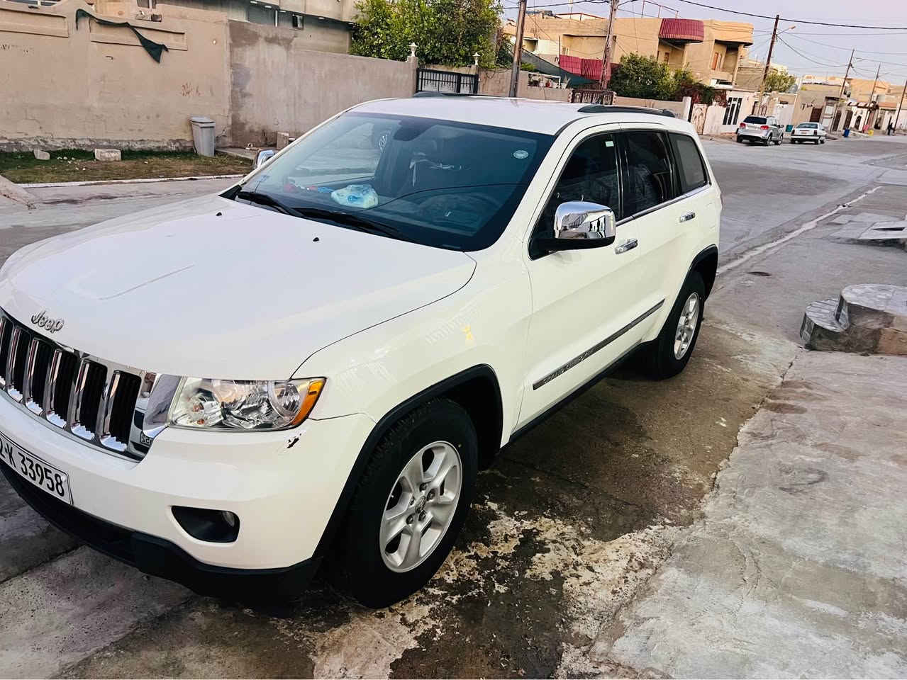 السلام عليكم 
للبيع وللمراوس 
جيب لاريدو Jeep
موديل 2011
محرك 3600 
مواصفات 
بصمه تشغيل 
بصمه ابواب 
تشغيل عن بعد 
شاشه اندرويد كبيرة
تحكمات ستيرن
السياره بيها جامرلغ السكن صبغ اثر شخوط فقط بدون دواخل بدون شواصي بدون ايرباك 
وبيها مكانين بارد 
كير محرك بلشرط بدون فتح 
صدر امامي خلفي كله جديد
غرفه السياره نضيفه جدا 
سياره باسمي 
سعر السياره ((171))
رقم الهاتف ***********
*********** كركوك, العراق
