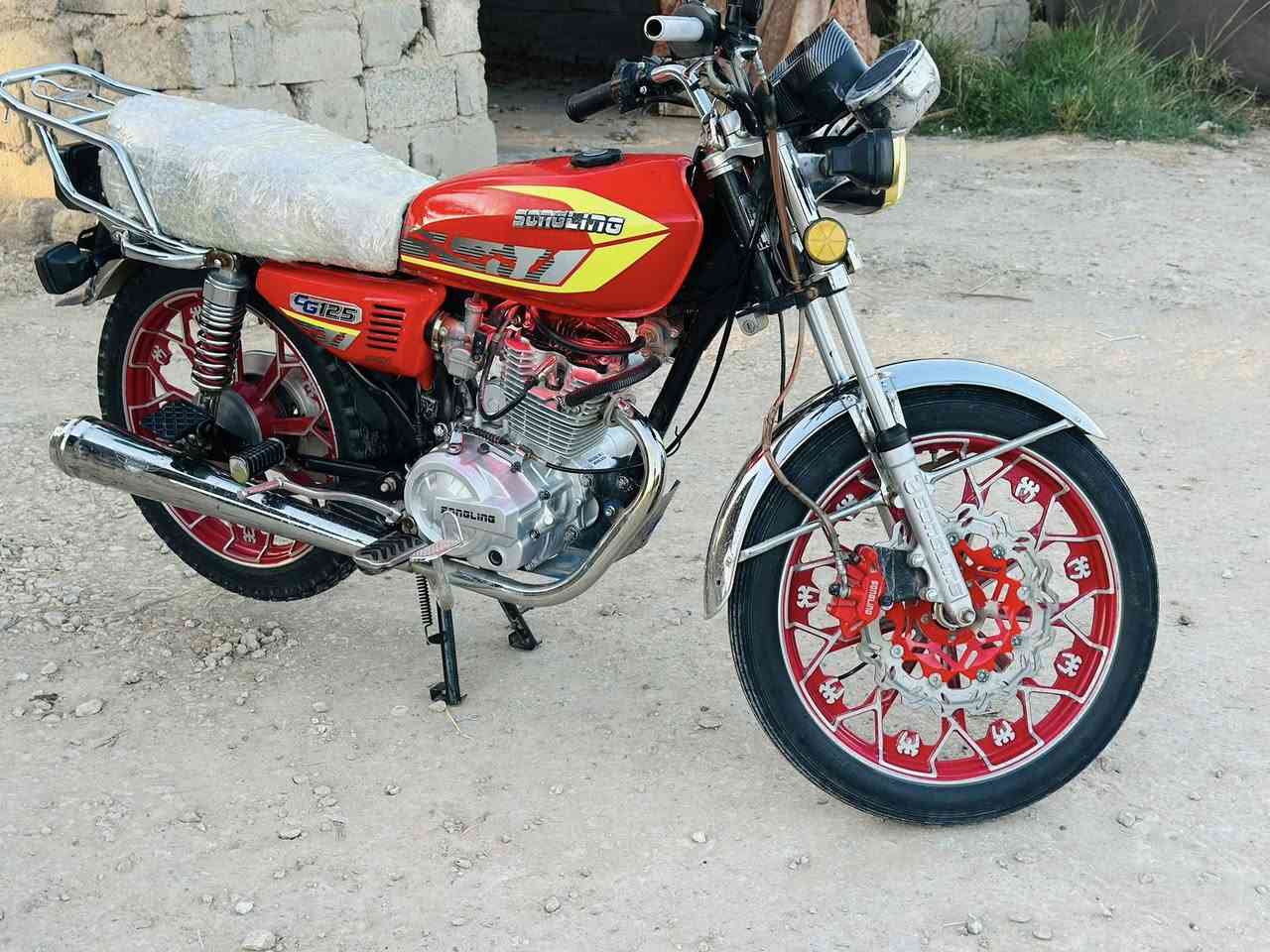 سيفان موديل ٢٤ كفالة عامة محرك اوراق كهربائيات اي نقص مابيها الدراجة شوفت عينك النظافة السعر ٦٥٠ وبيها مجال مكاني بابل الكفل قرب الامام زيد ع للأتصال ***********
