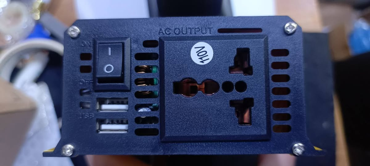 عاكسة قوة 6000 واط
تخرج 110 فولت 
السعر 40 الف مع التوصيل


**إذا كنت صاحب هذا الإعلان وتريد حذفه لأي سبب، رجاءا أرسل رسالة إلى الدعم الفني**