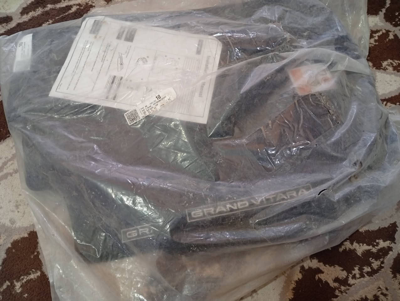 السلام عليكم متاح ارضيات اصلية ممستخدمه قيم بما يرضي الله . *********** السيارة 25 كراند فاترا
