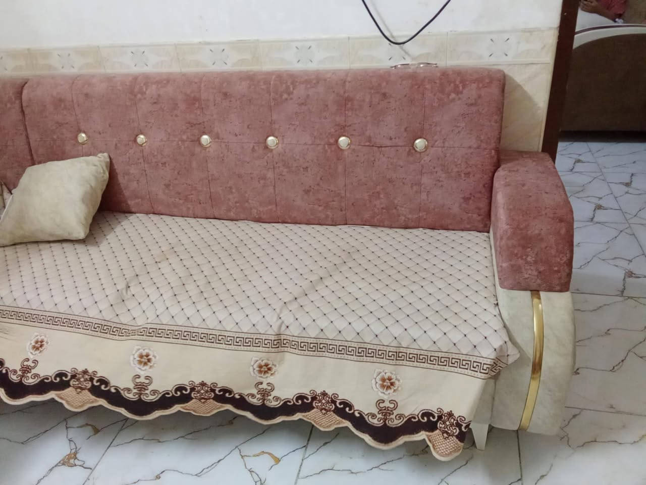 تخم لبيع ٢٢٥ وبيه مجال بسيط والميز ١٧٥ وبيه مجال بسيط


**إذا كنت صاحب هذا الإعلان وتريد حذفه لأي سبب، رجاءا أرسل رسالة إلى الدعم الفني**