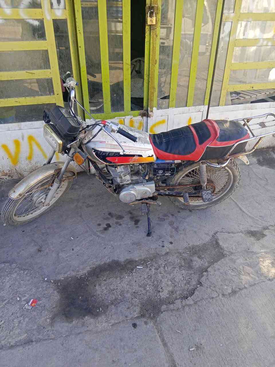 دراجة للبيع السياحي الحصين اوراق للاستفسار الاتصال عل رقم
***********
