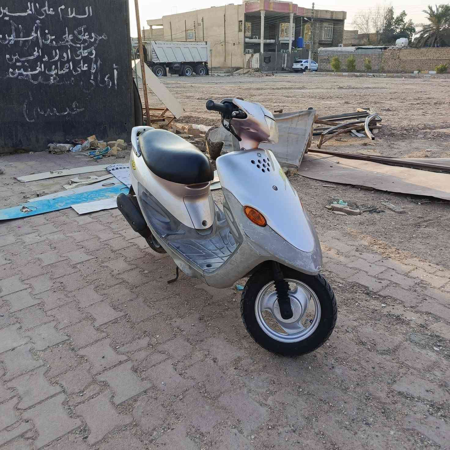 سلام عليكم
دراجه يوماها تسعه 
للبيع 
مكفوله قبل كم شهر طالعه وكيل 
صوت ناعم 
دراجه ما متعوبه 
مكاني ميسان حي الوحده 
رقم الهادف *********** بي واتساب هم 
المو شراي لا يراسل رجان
