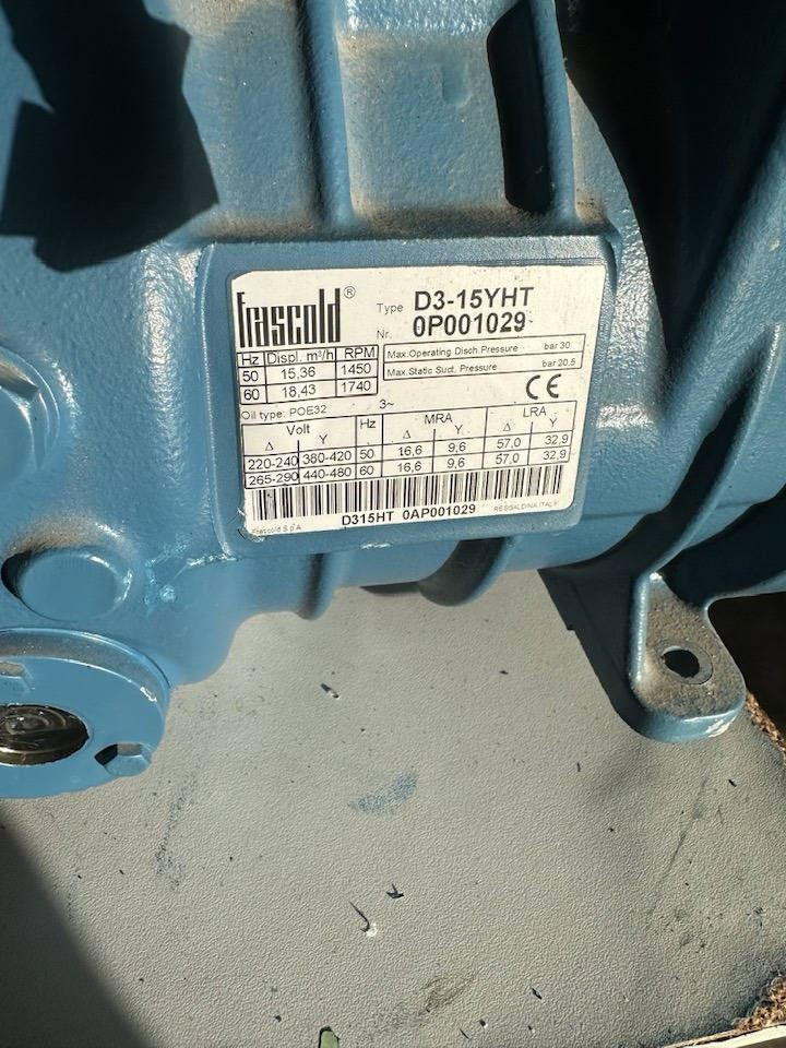 كل رمضان و انت طيب يا حبيب 🌙
وصلت وجبة جديد  انواع الكمبروسر ايطالية  و أوروبية 🇪🇺🇮🇹
كمبريسر للمكاين ازبرى كاب و ايسبيم و عاريضات ايسا 
SPM - CAB - ISA 
توصيل مجانيه لكل محافظات العراق 
دائمآ احدث الموديلات ايطالية 🇮🇹
📍العنوان : مقابل تيرمينال سليمانية 
للاستفسار يسعدنا تواصلكم معنا على  بيس الأرقام التالية
*********** 
WhatsApp: 00393899265052
