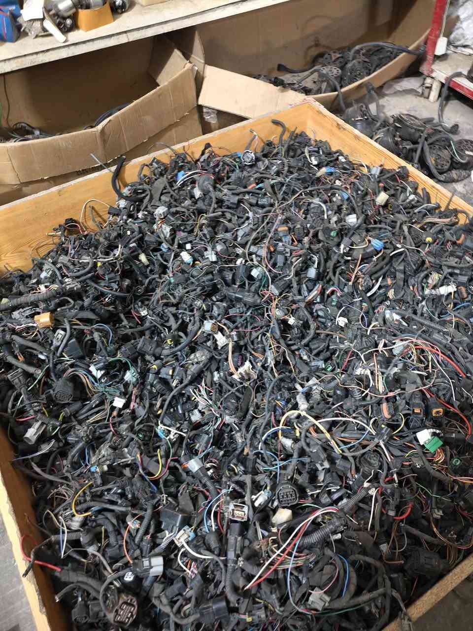 سلام عليكم شباب غراض كوري /تحكم جام و دكم جام مفرد و دكشنات سوناتا سبورتيج النترا/سلف و دينما و فيش انواع السيارات الكوري الاستفسار اتصال على هذا الرقم/***********🤝
