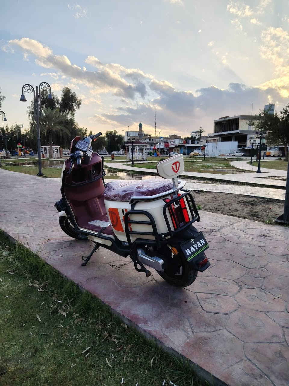 للبيع.. للبيع
دراجة ريان وحش الكون vip زيرو للبيع
مدرع من كل الاتجاهات 
6 باتري 38 امير الإصدار
ملف 2000
تمشيك 90 كيلو بالشحنه
سرعته 80 حقيقي
نطام شحن تلقائي
نظام p
نظام R
نظام abs
نطام حماية
نظام بصمه
قاطع دورة
تربط على موبايل
تحتوي على شاحنه موبايل
الدراجه كامله شخط مابيه
العنوان بغداد شارع فلسطين
للاستفسار ***********
