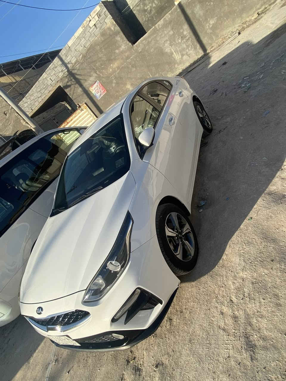 سيراتو 2019خليجي ماشيه 148كيلو رقم بصره بيها باب خلفي جهه العبري مبدل بلاد اصلي مال الوكاله بدون صبغ وبيها جمالغ الامامي بارد وسحب كارت والباقي كفاله مكانها البصره التنومه رقم الهاتف ***********السعر 135بيها مجال @
