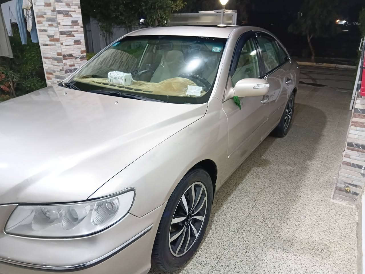 ازيرا لمتدد مفوله للاخير 
2007 خليجي محرك ٣٣٠٠ 
بأسمنا رقم بغداد 

للبيع فقط بدوون مراوس 78 وبيها مجال قليل 
*********** ديالى بعقوبه 
بدووون مراااااووووس 
مصبوغه حزام فقط بدون ضربه بدون معجون بدون حادث مجرد صبغ  جارده ونصبغت 
كير +مكينه +صدر جديد حاويه شرط كفاله 
((نقصها مشط تسيرن تعبان فقط ))
تبريد تدفئة فول 
منضومه زنون اصليه
