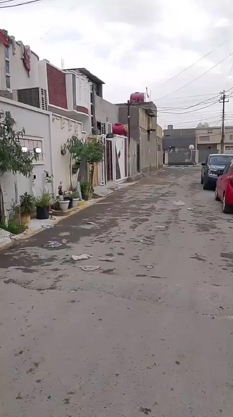 السلام عليكم ورحمة الله وبركاته
بيت ١٠٠ متر طابو زراعي سند ٢٥ كاع حجي رمضان ٥ × ٢٠ طابق ونص عدد الغرف ٢ سنه البناء ٢٠٢٥ منطقة بوب الشام 
مواد البناء درجه اولى حاليا البيت مابي اي نقص  جاهز للسكن من جميع النواحي خدمات كامله مجاري تبليط كهرباء 
الشراي يتصل ويدلل بما يرضي الله 
***********
