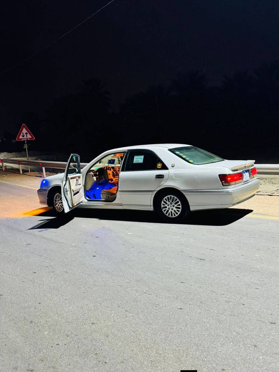 سلام عليكم ملكه للبيع محجل ع بياض..رقم انكليزي تحويل ثاني يوم ..السياره فول اربع دكم تبريد خلفي.. ثلاجه خلفيه.. اربع كشنات كهربائيه .. مكينه وكير جدد .. مكينه عاديه..اريل كرستال امامي ..السياره فول من عده الفتحه .. تحويره فوك وجوه نجف ..السياره مكفوله من گص ونقل جثه ..شاصي 75 ..مكينه ديفور الكبير ..
السعر 160 وبيه مجال قليل حك الجيه  
الاستفسار ع الرقم # *********** 
المكان نجف
