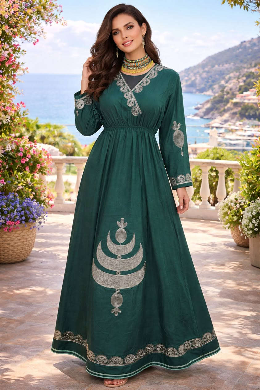 وصلت بضاعه تموتتت 😜😜
 كلابيه رمضانيه 🌙🌙
سعر القطعه 13 قطعتين 25 💸💸
متوفر جميع القياسات واشكال مختلفه 
رقم الواتساب ***********
