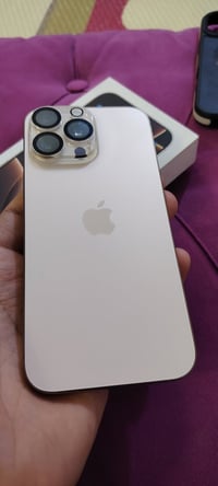 للبيع ايفون 16برو ماكس نظيف جداً بطاريه 100 عدد دورات 12 شرق اوسط شريح...