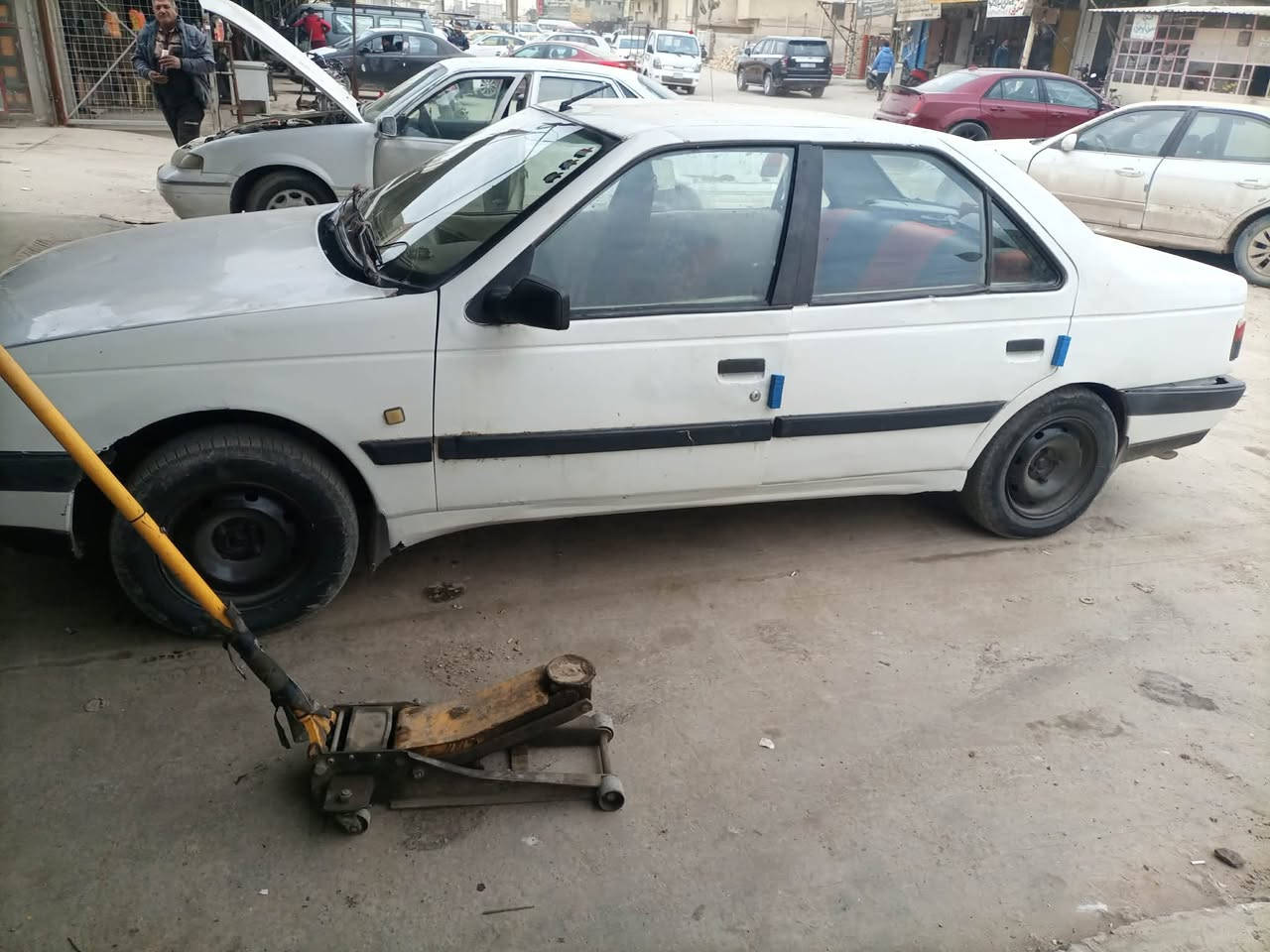 بيجو 405 موديل 2010 محرك بي بخار رقم السياره كربلاء سعر مناسب المكان سياره بابل رقم  ***********
