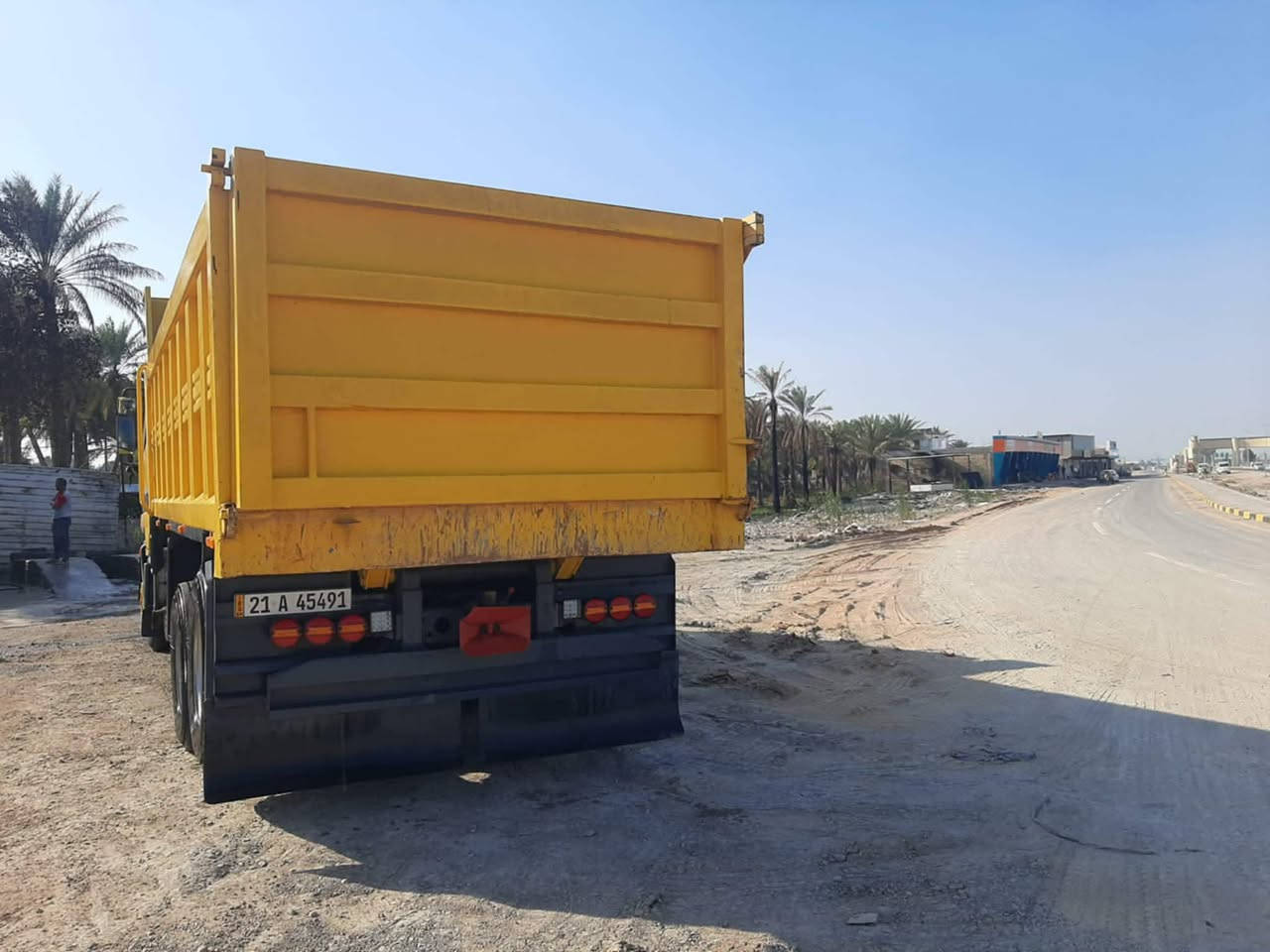 السلام عليكم .. سياره للبيع جاهزه من كلشي گير كهربائي مكينه 42 سنويه ل30 بأسمي ولتفاصيل اكثر هذا رقم صاحب السياره ( ***********     /  *********** )
