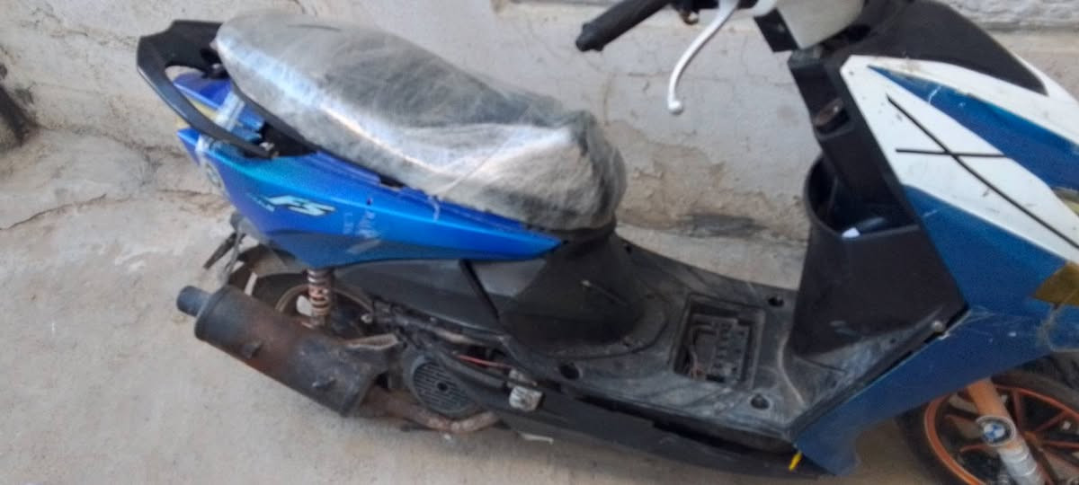 نظيف ما ابي اي شيء فقط الرجل مكسوره أربيل, العراق


**إذا كنت صاحب هذا الإعلان وتريد حذفه لأي سبب، رجاءا أرسل رسالة إلى الدعم الفني**