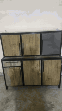 كاونتر متر ونص قطعتين تسكام مستخدم نضيف جداً السعر 145 العنوان بابل الحصوة للتواصل واتساب ***********
