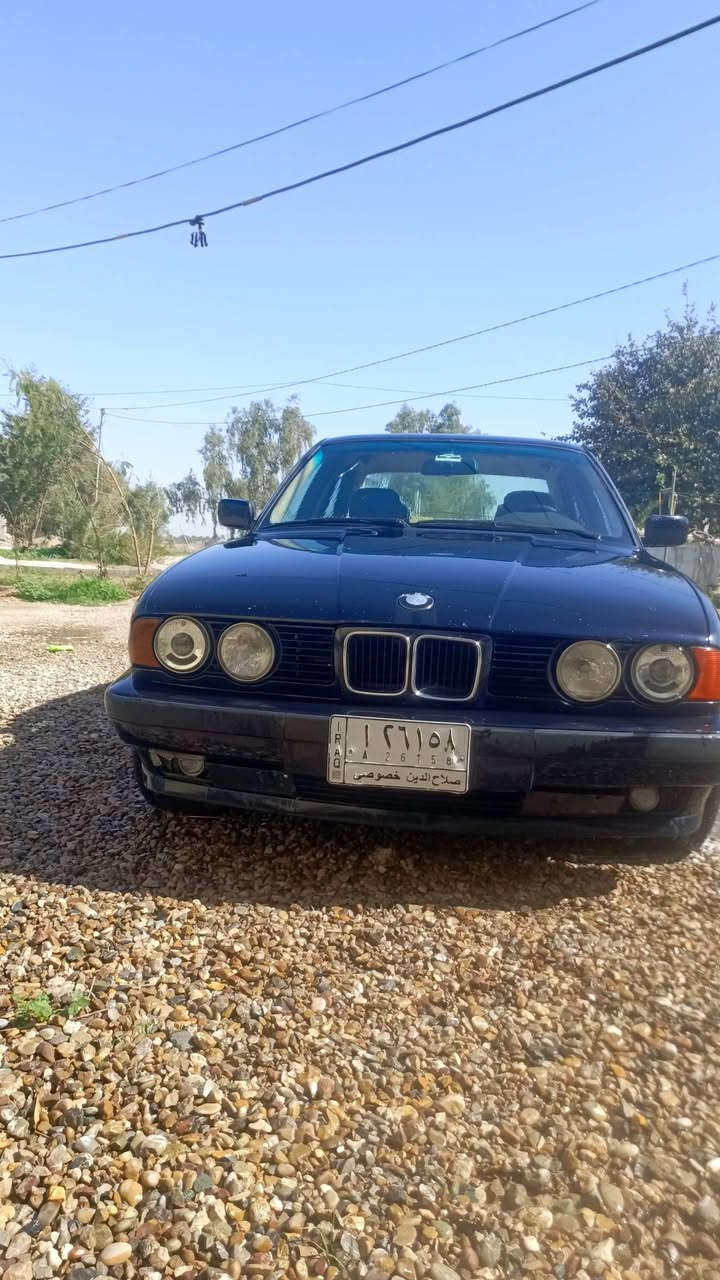 bmw 525
موديل 1994 نظيفة كاملة مكملة 
السعر 58 بي مجال حگ الجية 
استفسار خاص موجود 
وهذا رقمي ***********
