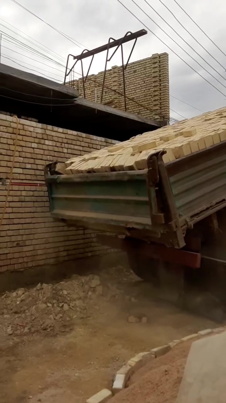 بسم لله الرحمن الرحيم    الى  الزبائن  الكرام  نقدم لكم  تجهيز طابوق الطيب  تجهيز طابوق عماره وأيضن متوفر بلوك درجه اولى  السكس عدد 8000الف طابوكه وزيادة 650  / وعدد التك 4000الف  وزيادة 300 الطابوق المتوفر 
انجكتر ✅ بيرنه ✅ درجه اولى ✅ ويوجد كسر درجه اولى 
لكافة انحاء البصره. والعماره   [] حسب الطلب ***********
للاستفسار  والاتصال مع واتساب [] او  مراسلة الصفحه ////         متواجدين 24 وعشرين ساعه[] لمكان ميسان [] *********** [] انواع الطابوق وكلمن وسعره
