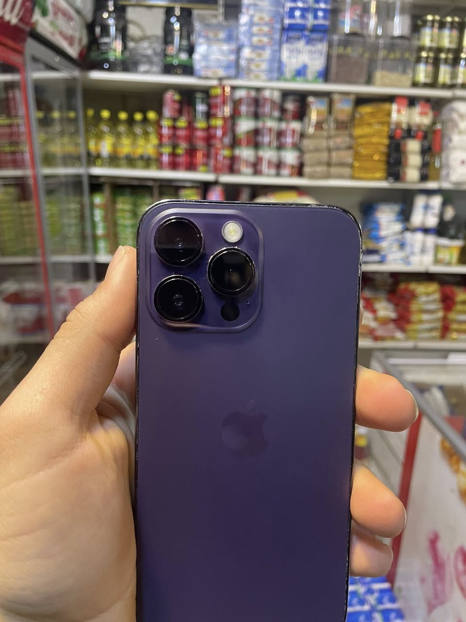 للبيع فقط بدون مراوس 
14برو ماكس💜
ذاكرة 256
ديل سيم za شرق اوسط
نضافه فول بطاريه 80بلاديه🔋
امبدل ضهر من شركة وشاشه gx
السعر.          ((490))وبي مجال بسيط 
‭٠٧٧٧ ٨٢٢ ٨٨٠٢‬
