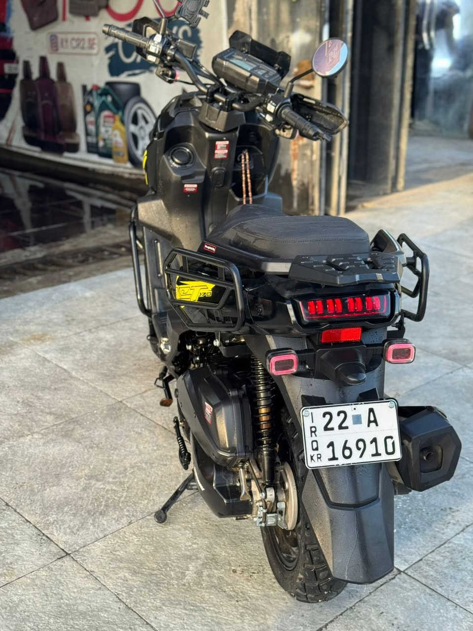 السلام عليكم دراجه كي واي موديل 25 اخت الزيرو محرك 170cمكاني ايسر السعر مليونين و300وبيها مجال بسيط شرط التحويل وصل الشراء موجود


**إذا كنت صاحب هذا الإعلان وتريد حذفه لأي سبب، رجاءا أرسل رسالة إلى الدعم الفني**