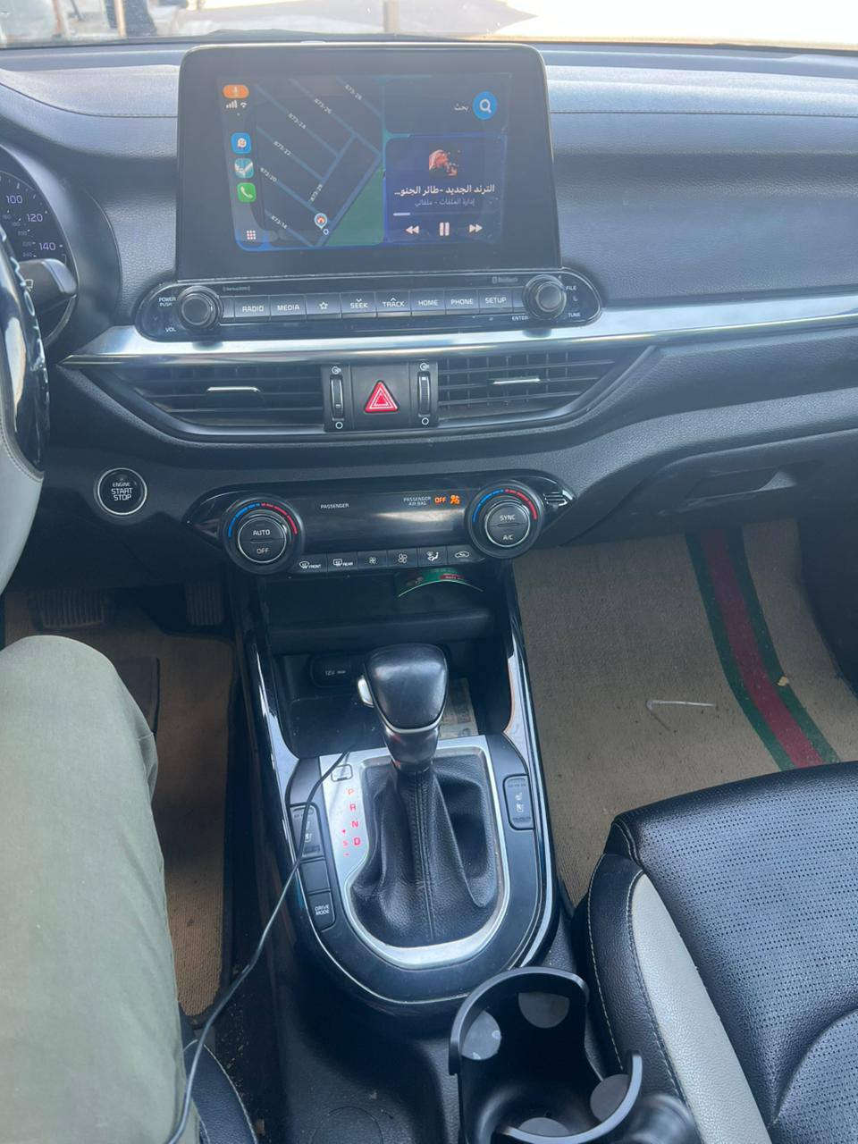 السلام عليكم .كيا فورتي 2019 فول عدة الفتحة محرك 2000 تبريد قطعتين تدفئة تبريد كشنات رادر بالسيارة . بصمة جنطة تنفتح بالقدم حساسات . محرك كير صدر داخل وخارج السيارة خير من الله . بإسمنة ماشية 73الف ميل. بدون ايرباك تقريره عطل ميكانيكي كير تبديل المرغوب at. بديل cvt. وشخط بالجاملغ الايسر الامامي كلير.السعر 140. شدة و40 وكلشي اكو بالسوك . 
*********** واتساب وخط.
