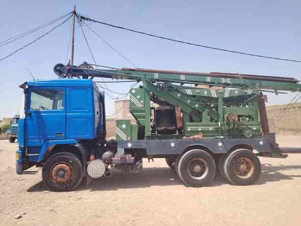 فالفو للبيع بس السياره من غير الجهاز سياره كلشي شرط رقم بصره سنويه صاقطه السعر 125 ***********
