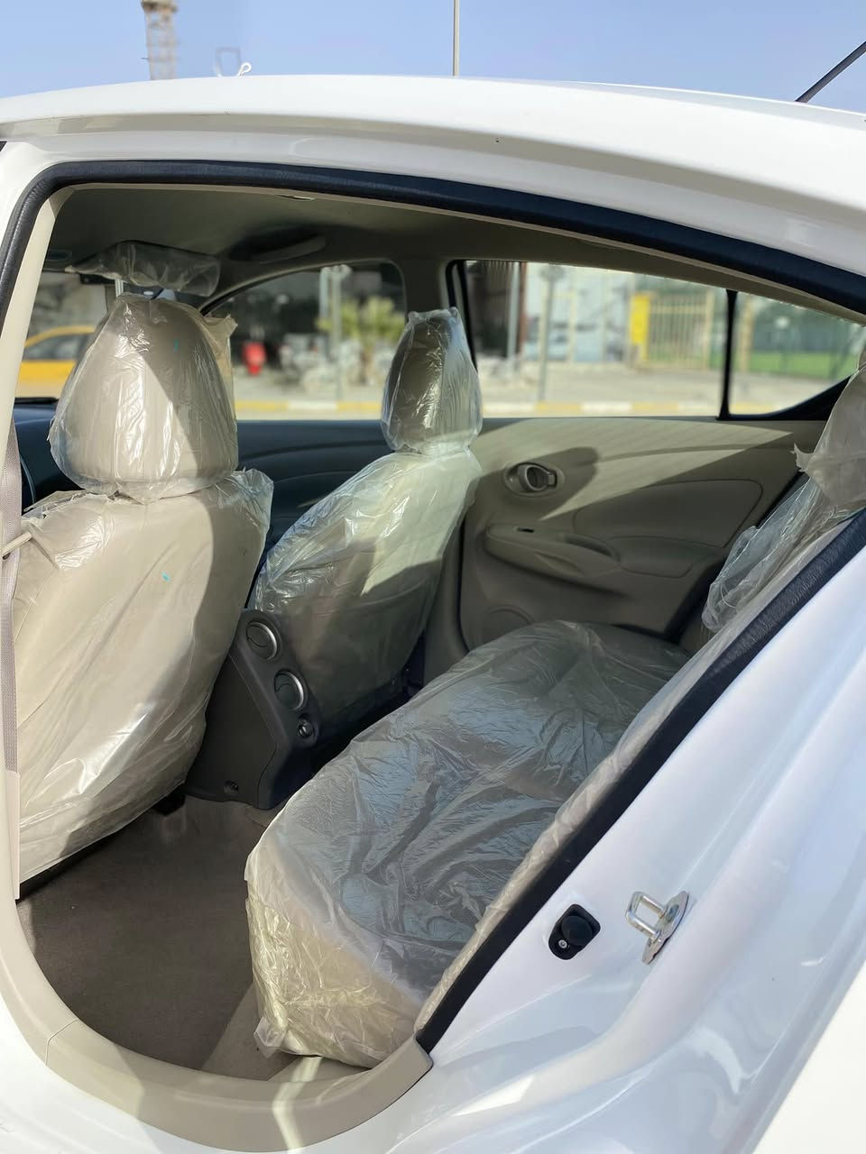 السلام عليكم 
نيسان سني موديل ٢٠٢٥ مكفولة كفالة عامة (زيرو) على وضع الشركه السعر ١٣٢ وبيه مجال بسيط حك الجية مكان الديوانية 
رقم المبايل ***********
