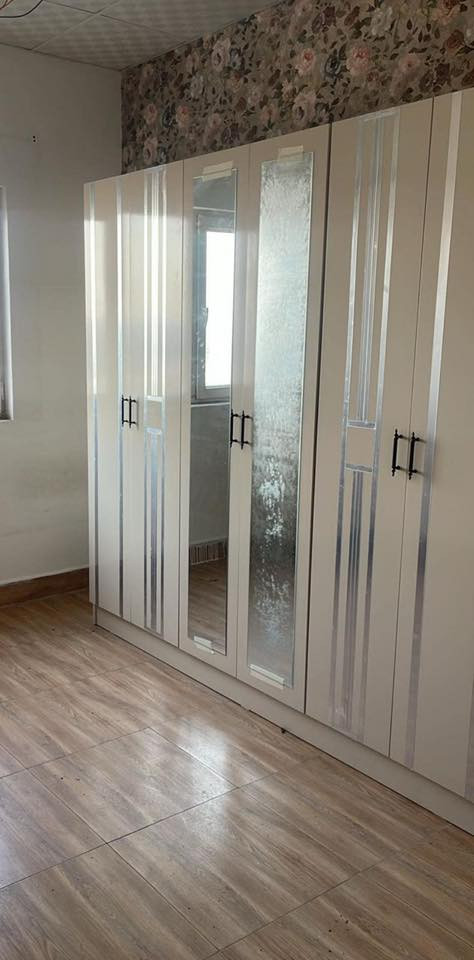 غرفة تركية ٥ قطع سرير خزن مع دوشك للجادين واتس ***********
