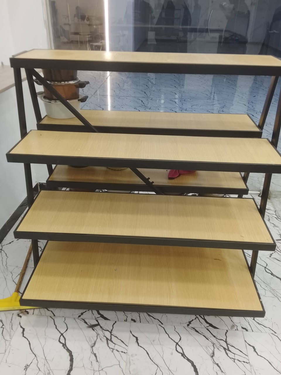 رف هرمي جديد غير مستخدم ورفوف تعليك 8 قطع الهرمي ب125 والتعليك ب200 كلهن مع قواعدهن


**إذا كنت صاحب هذا الإعلان وتريد حذفه لأي سبب، رجاءا أرسل رسالة إلى الدعم الفني**