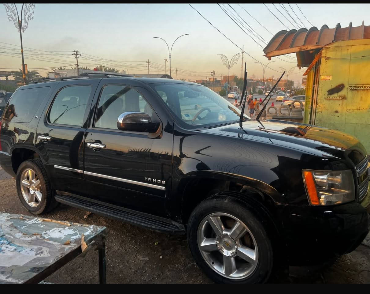 سياره تاهو ٢٠١١ LTZ وارد امريكي فول مواصفات رقم سليمانيه دولي باسمي اللون اسود مكفوله بس الدعاميات مصبوغات ماشيه (180 )الف حقيقي تشغيل عن بعد جاهزه كيرررر محرك  تخم تايرررر حداديه جاهزه  كاميرا خلفيه حساسات ويل ٢٢ كشنات تدفته وتبريد السعرررررررر(250) ورقه 
الاتصال /***********
