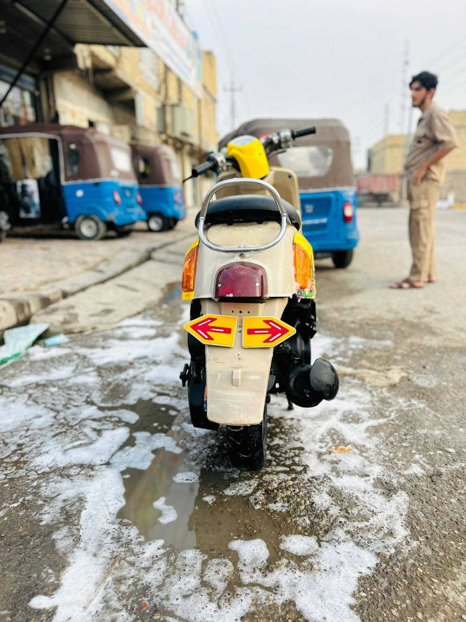 سلام عليكم 
دراجه بوليسي نضيفه كلشش مفتوحه فقط ولفات كلشي شغال بيه شلعه ومعدل تخبل السعر 650 وبيه مجال
الناصريه مركز 
***********
