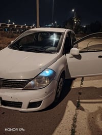 نيسان فيرسا موديل ٢٠٠٩ كير محرك تبريد مكفوله كشر كدامك  نضيفه وحلوه ما...