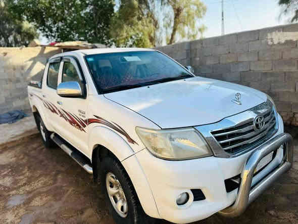 فور ويل 2014 مكفوله
رقم ذي قار بسمي  مكانهه قلعه سكر 
السعر 210 وبينه مجال 
الاتصال ع الرقم ***********
