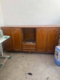 بغداد • اغراض للبيع • خزائن
