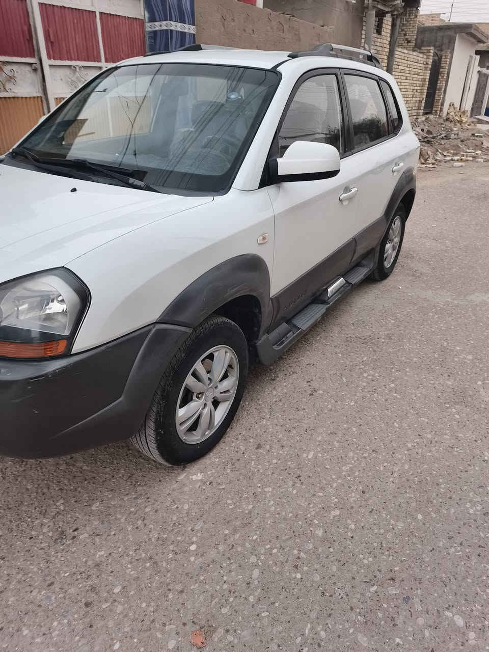 سلام عليكم توسان موديل 2009
مكفوله من الضربه تخم تاير مكينه جديده 

سنويه بسمي رقم انكيليزي فقط باقي استلام 

مكاني ميسان كميت 

سعر 130$

بيه مجال حك الجيه 

تواصل ***********
