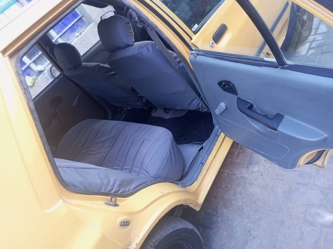 السلام عليكم
سايبه مديل 2015 
السعر 28 بيه مجال حك الجيه فقط 
مكاني بغداد الحريه للاستفسار ***********
