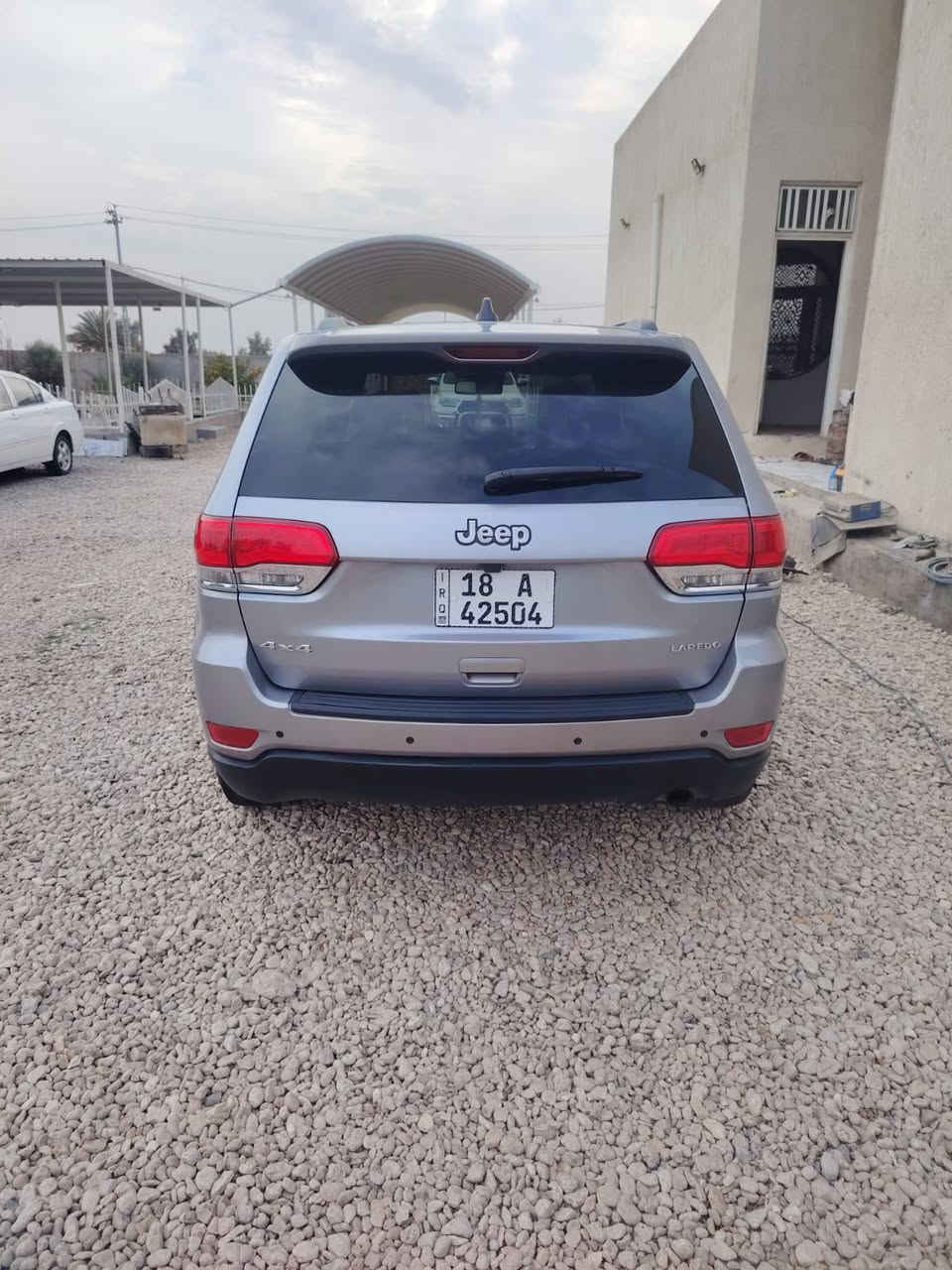 للبيع جيب شيروكي
موديل 2016
وارد امريكي 
ضرره جاملغ وبنيد وجاملغ ثاني صبغ بس 
مكينه مصالي شهر من شاده جديده 
محرك 3600
كير مكفول 
حداديه جديده 
تبريد ثلاجه
تخم تاير جديد 
رقم بابل باسمنه  
مكان بابل حله 
سعر 180 وبيه مجال شراي يتصال 
***********
