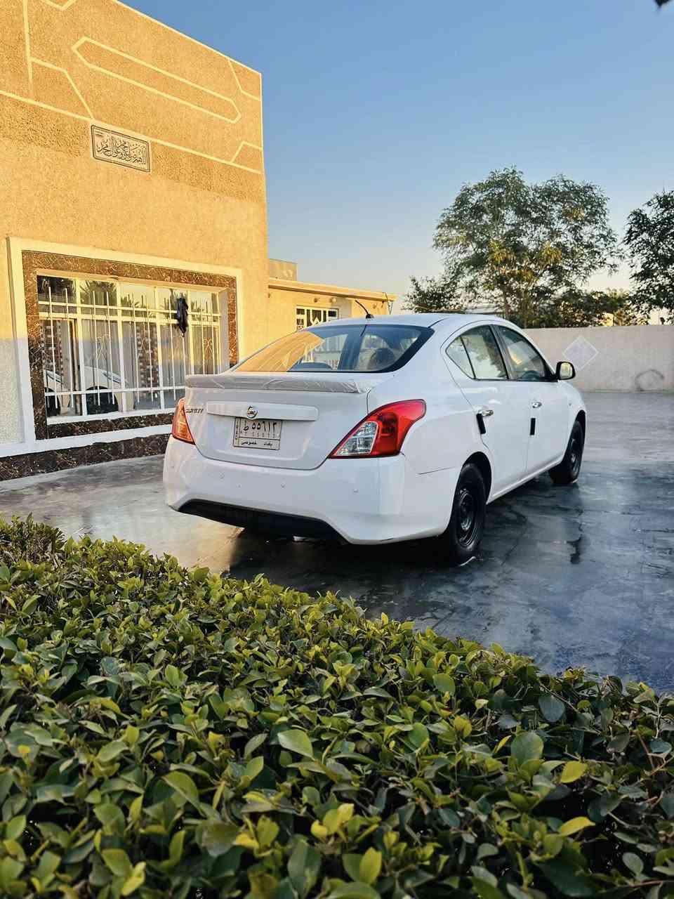 سلام عليكم 
نيسان صني ٢٠١٨ رقم بغداد سنويه ٢٨
سياره مكينه كير صدر تخم تايرات 
بيه جاملق لأمامي بدل وجاملق الخلفي 
بي صبغ جهت العبري وباقي مكفوله 
بدون دواخل ماشيه ١٤٦ سياره 
بعد احلا من الصور سعر ٩٠ وبيه مجال 
بكانه بغداد الجسر ديالئ ***********
