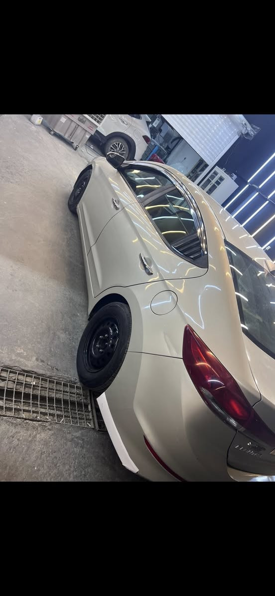 سلام عليكم 
النترا 2017 حادثها موضح بالصور 
صبغ بنيد فقط بدون ايرباك 
محرك 2000 
ماشيه 102 الف
رقم اربيل باسم شركه سنويه جديده 
مكاني حريه 
السعر 122 وبيها مجال بسيط

‏‭***********
