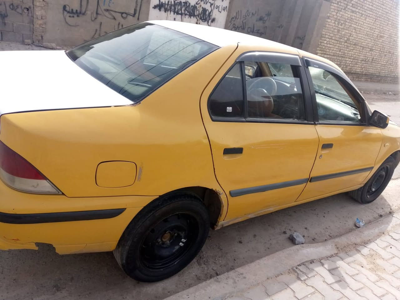 السلام عليكم ورحمه الله
سمند موديل 2011
رقم بغداد الماني 
هيئة غرامة مصفرة 
محرك كير فرنسي
تبريد ثلج
تدفئة مثل صوبة 
صدر جديد 
تخم تأير 
دواخل 
جديدة 
سستم سماعات 
يحتاج ترتيب بسيط 
السعر 33 وبيهة مجال للشراي 
قسط ما ابيع. نقد فقط 
بغداد مدينة الصدر 
***********
