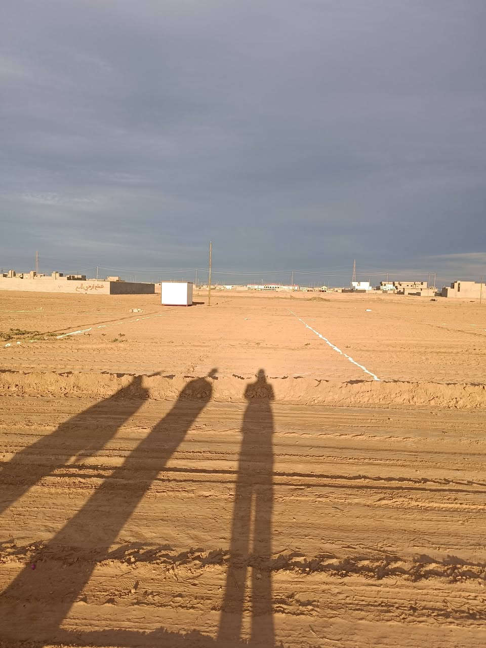 للبيع قطع مقابيل مطعم الشهامه
مباشرتآ
300م سعرها 8مليوه 
250م سعرها 7مليون 
واصل كافه خدمات 
ماء كهرباء تبليط
***********
***********
