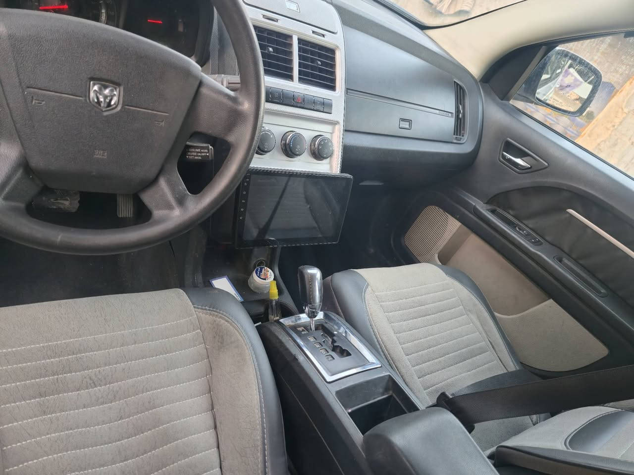 دوج جورني موديل ٩ محرك ٦سلندر لمرغوب كير ومحرك كفاله حداديه جديده تخم تاير جديد كهربائيات كله شغاله تبريد ثلج شاشه وكامره بيها صبغ ٢قطع اثر شخوط  سعر ٨٩ مكاني نجف  او مراوس  حسب لقناعه ***********
