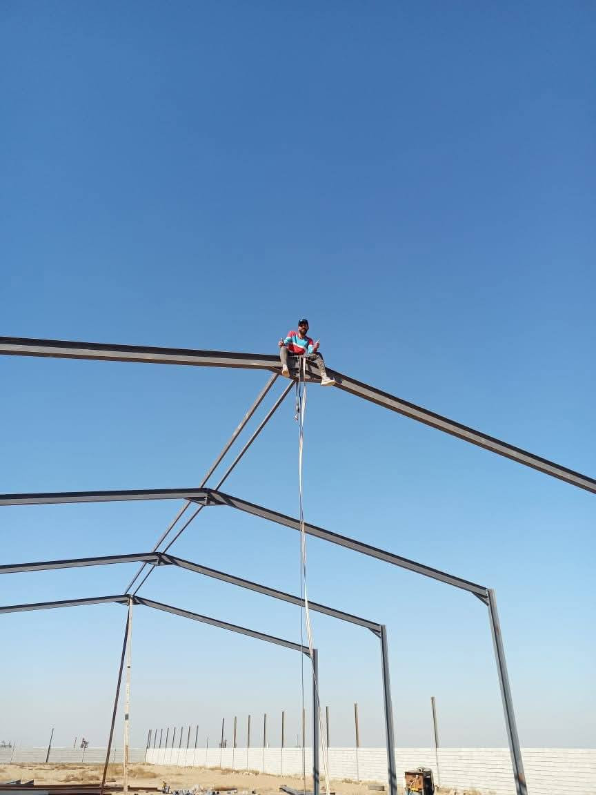 السلام عليكم ورحمه الله وبركاته
متفرغ
خلفه جملونات واجهات هياكل 
تفصال تفصيخ شد لحام صعود ارتفاعات  
متفرغ من سكنة بغداد
تواصل خاص او على رقمي ***********
