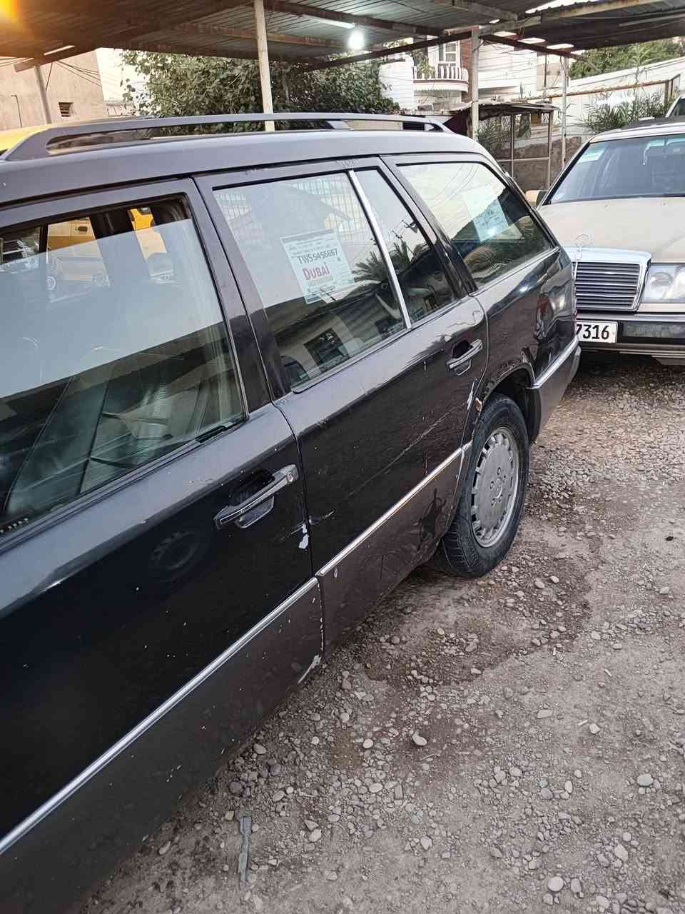 مارسدس E300
مكينة 6 بلادي
صبغ عام جماليه
رقم بغداد انكليزي 
مكينه كير كفاله
تخم تاير
صدرهة خير من اللة 
كهربائيات كله شغاله

مكانه ديالى جديدة الشط

سعر 45 

***********
