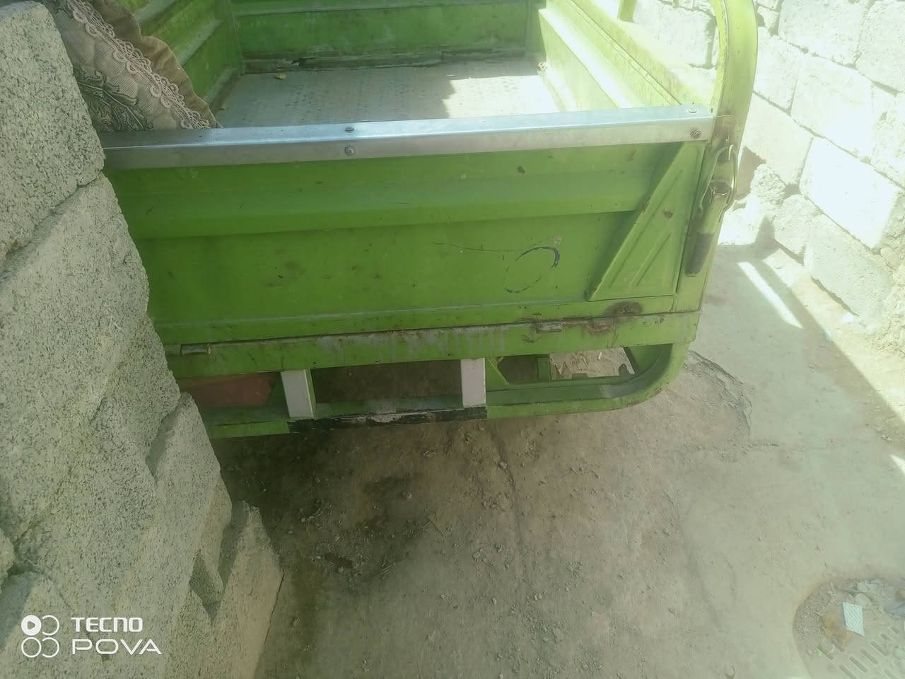 ســلام عــلـيـكـم ستوتة شحن للبيع 
الكهربائيات شغالة كلها 
البطاريات جدد وقبل شهر بدلتهن والبطارية 21فولت السعر 750الف وبيها مجال خاص مازنجر فقط


**إذا كنت صاحب هذا الإعلان وتريد حذفه لأي سبب، رجاءا أرسل رسالة إلى الدعم الفني**