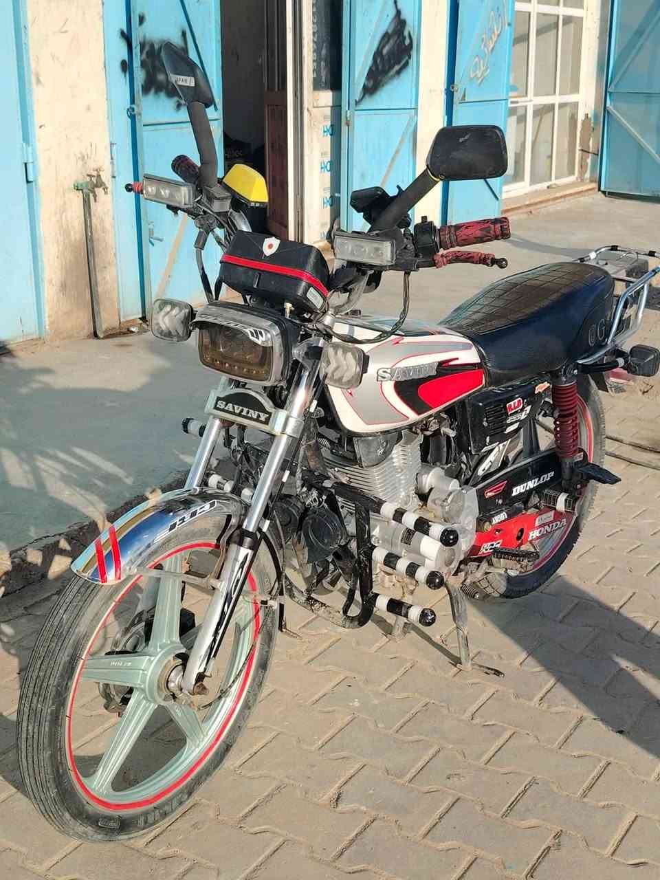 ايراني 21 للبيع محرك مامفتوح نضافه كدامكم بل صور سعر 630 وبي مجال ***********
