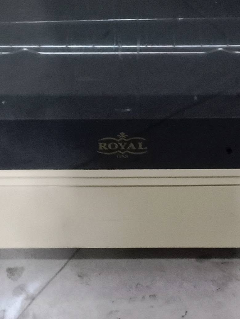 طباخ للبيع ماركه ROYAL شرط شغال فوك وجوه سعر 150 للتواصل ***********
