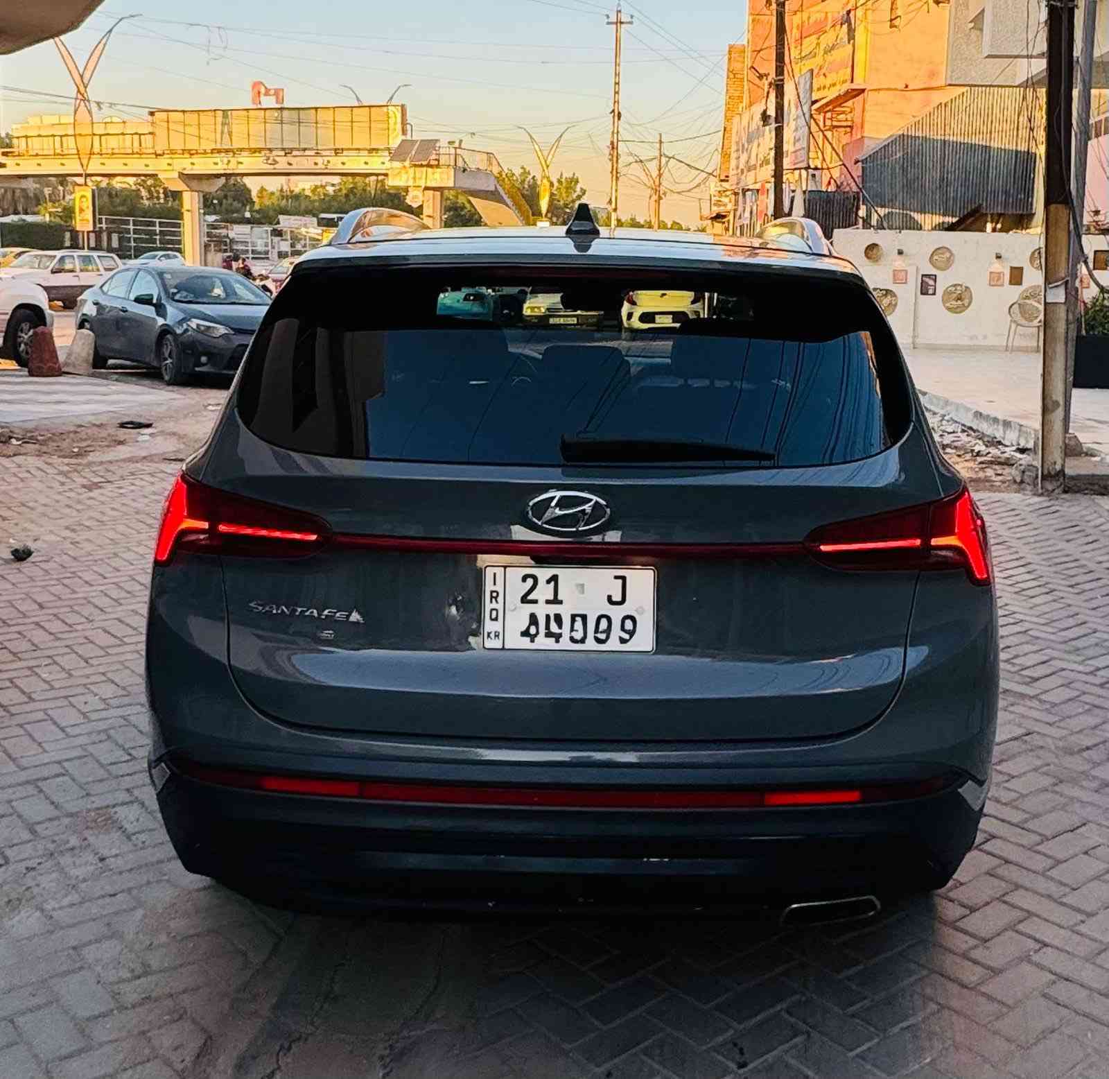 سنتافي 2022 فول موصفات مكفوله من الصبغ والتبديل بارد بسيط بالجملغ الخلفي فقط وصور الحادث وسونار مرفق بالصور مكانها بغداد زيونه الاتصال ***********
