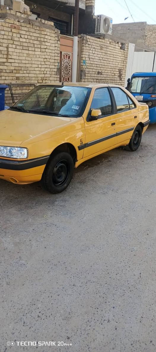 السلام عليكم ورحمة الله وبركاته
بيجو لميس موديل 15 السيارة خير من الله 
***********
مكاني بغداد نهايه حي اور سبع اقصور 
سعرهة43 وبي مجال
